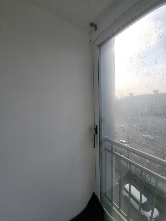 완강기 설치 전 구축 아파트 베란다